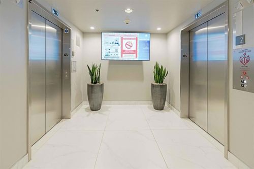 unit-851-425 W Beech St, San Diego, CA, 92101-8435 | Card Image