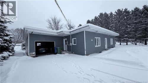 12 Des Peupliers St, Clair, NB, E7A2C3 | Card Image