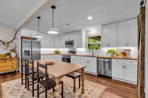 261 S Oakridge Drive, Cleveland, TX, 77328 | Card Image