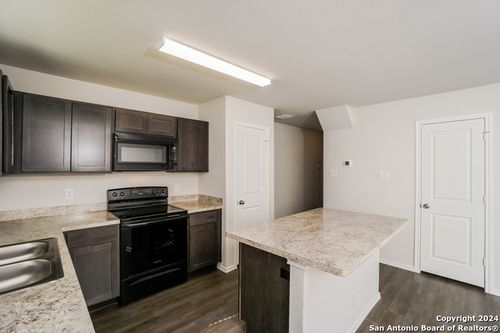 5235 Blue Rnch, San Antonio, TX, 78222-2215 | Card Image