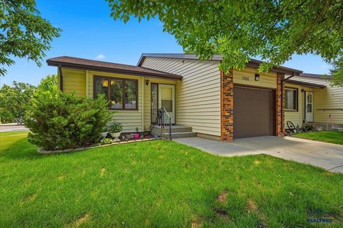1700 Fulton St, STURGIS, SD, 57785-2425 | Card Image