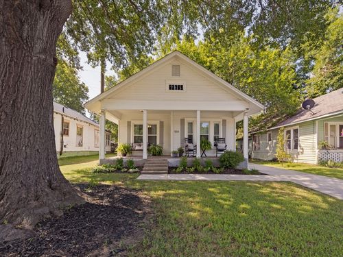 504 W Murray St, Denison, TX, 75020-6335 | Card Image