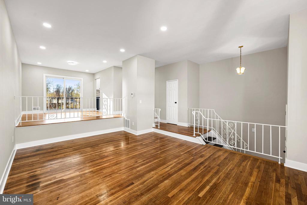 Residential in HAMILTON 2