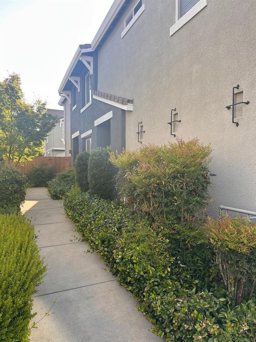 364 N Raphael Ln, Clovis, CA, 93611-6191 | Card Image