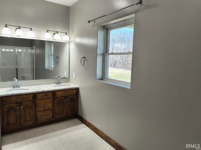 1230 S Iron Mountain Rd, House other with 3 bedrooms, 2 bathrooms and null parking in Bloomfield IN | Image 5