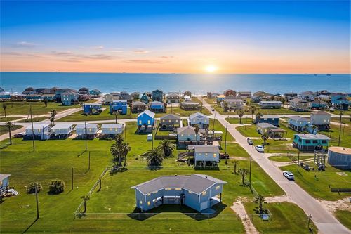 219 Fort Velasco Dr, Surfside Beach, TX, 77541-7203 | Card Image