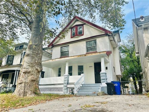10009 Parmelee Ave, Cleveland, OH, 44108-2859 | Card Image