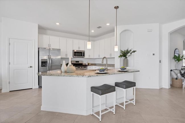 15344 Serene Shores Loop, House other with 4 bedrooms, 2 bathrooms and null parking in Bradenton FL | Image 11