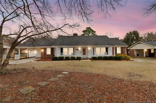 3601 Golfview Rd, Hope Mills, NC, 28348-2218 | Card Image