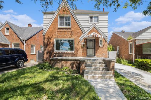 8040 Coyle St, Detroit, MI, 48228-2449 | Card Image