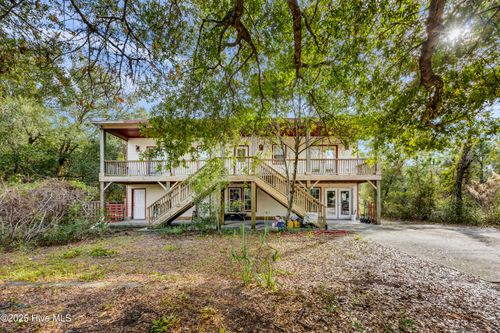 401 Risley Rd, Carolina Beach, NC, 28428-3979 | Card Image