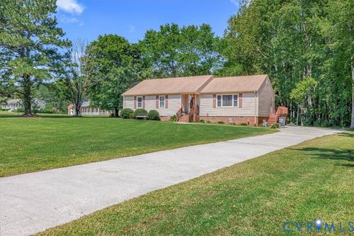 2804 Deer Run Dr, South Prince George, VA, 23805-8057 | Card Image