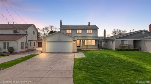 39375 E Archer Dr, Harrison Township, MI, 48045-1811 | Card Image