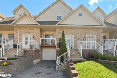 31 Royal Beech Dr, Townhouse with 3 bedrooms, 2 bathrooms and 3 parking in Wasaga Beach ON | Image 1