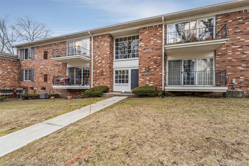 apt-5-433 Fox Hills Dr S, Bloomfield Hills, MI, 48304-1350 | Card Image