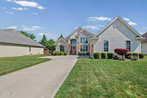 9360 Saint Angelas Way, Sylvania, OH, 43560-8975 | Card Image