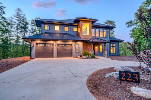 223 Linville View Dr, Nebo, NC, 28761-0251 | Card Image