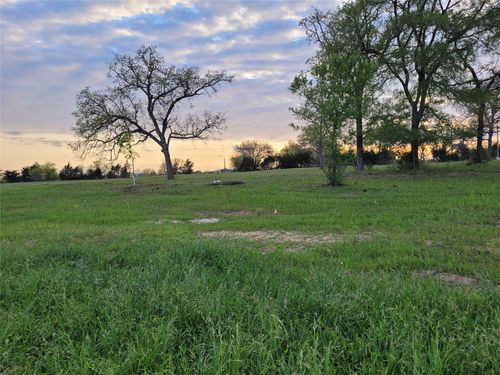 10557 Roy Rd, Flatonia, TX, 78941-5477 | Card Image