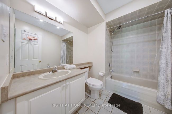 23 Michael Way, Condo with 3 bedrooms, 5 bathrooms and 1 parking in Markham ON | Image 26