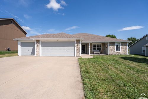 2738 Stratton Dr, Eudora, KS, 66025-7203 | Card Image