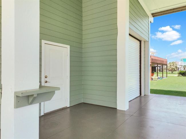 906 Westview, House other with 4 bedrooms, 3 bathrooms and 2 parking in Crystal Beach TX | Image 10