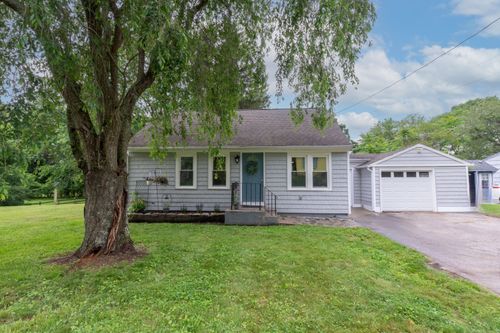15 West Ave, Norwich, CT, 06360-4006 | Card Image