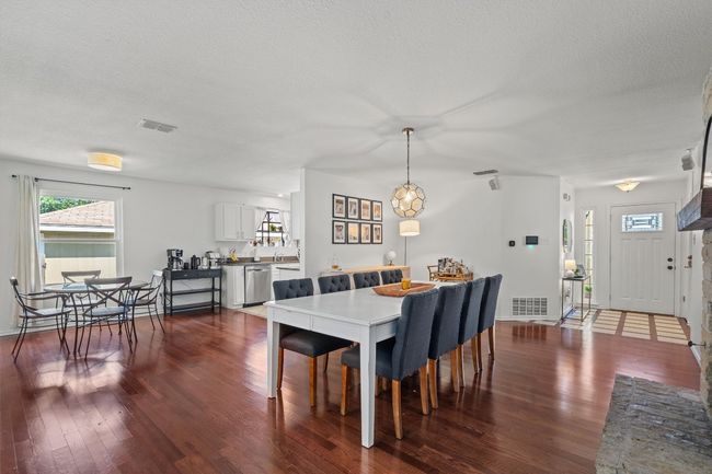 8804 Peppergrass Cv, House other with 3 bedrooms, 2 bathrooms and 4 parking in Austin TX | Image 6