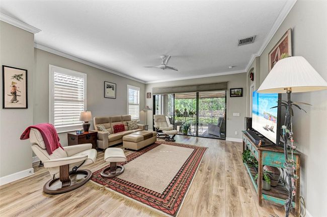 5016 Savona Run, House other with 2 bedrooms, 2 bathrooms and null parking in BRADENTON FL | Image 6