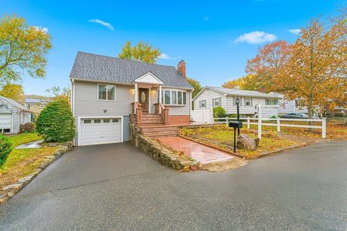 63 Dickerman Ln, Braintree, MA, 02184-3111 | Card Image