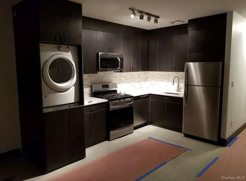 546 W 188th St, New York, NY, 10040-4559 | Card Image