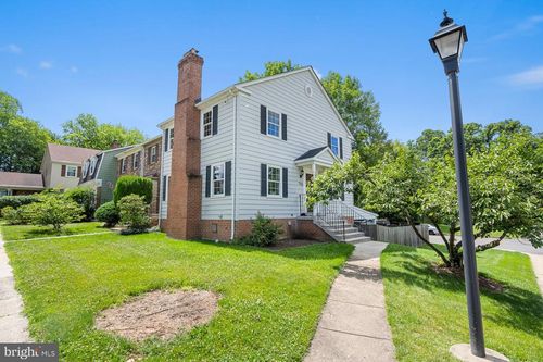 300 Holly Ct, HERNDON, VA, 20170-5454 | Card Image