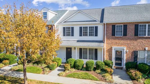 720 Wyndhurst Dr, Lynchburg, VA, 24502-2698 | Card Image