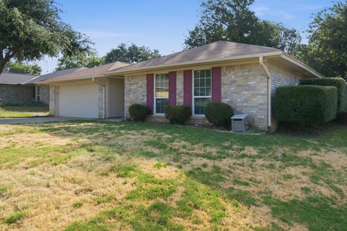 2502 Cranberry Ln, Euless, TX, 76039-8058 | Card Image