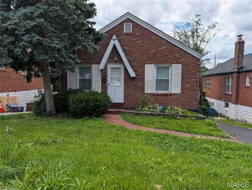 2728 Kinamore Dr, Jennings, MO, 63136-1354 | Card Image