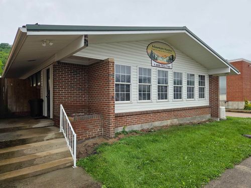 229 Walnut St, Parsons, WV, 26287-1019 | Card Image
