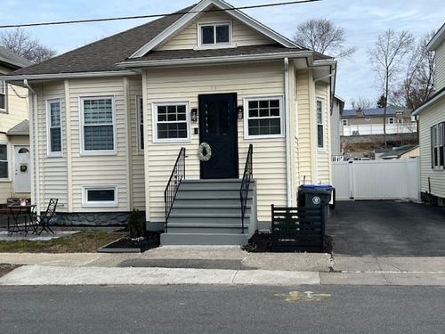 13 Caswell Ave, Methuen, MA, 01844-4803 | Card Image