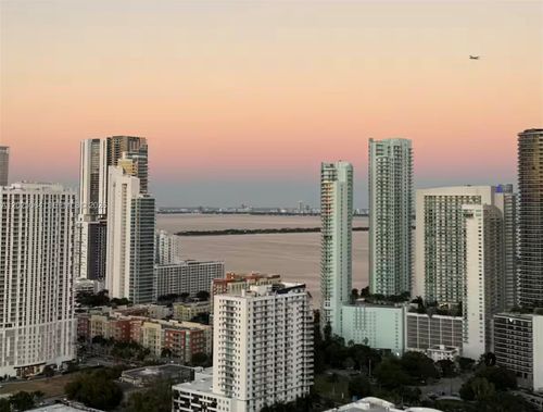 3519-1600 Ne 1st Ave, Miami, FL, 33132-1212 | Card Image