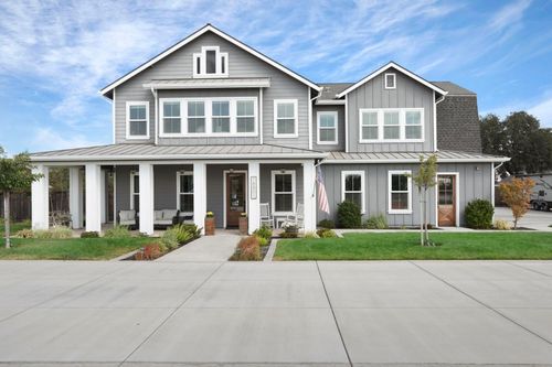 18801 E Sierra View Ct, Clements, CA, 95227-7197 | Card Image