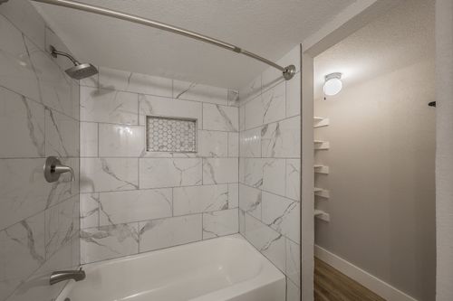 309 Westover Dr, Euless, TX, 76039-2086 | Card Image