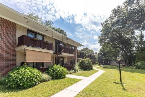 apt-a-76 Renwick Rd, Wakefield, MA, 01880-4045 | Card Image