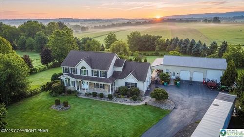 1603 Kings Ct, Pen Argyl, PA, 18072-9003 | Card Image