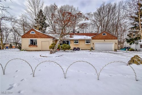 1 Owaissa Drive, Timberlake, OH, 44095 | Card Image