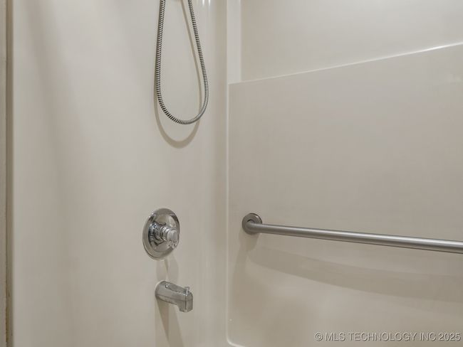 3 - 2806 E 84 Th St, Condo with 3 bedrooms, 3 bathrooms and null parking in Tulsa OK | Image 35