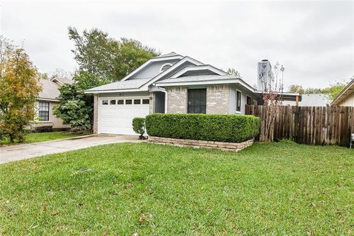 911 Greenbriar Loop, Round Rock, TX, 78664-6951 | Card Image