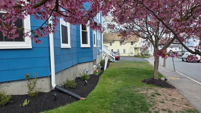 APT-2 - 20 Reeves St, Condo with 3 bedrooms, 1 bathrooms and 2 parking in Worcester MA | Image 5