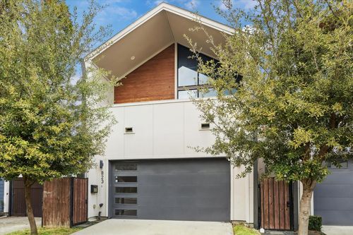 823 Aurora St, Houston, TX, 77009-1053 | Card Image