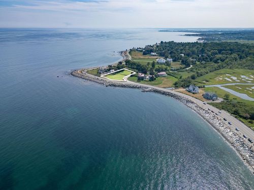 33 Willow Ave, North Hampton, NH, 03862-2229 | Card Image