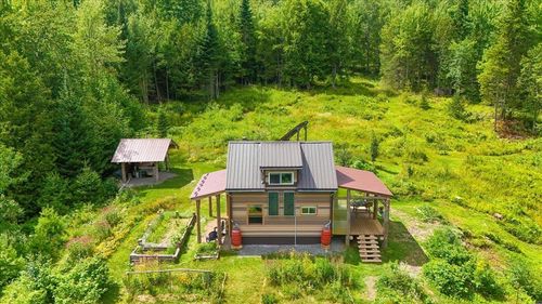 421 Rickaby Rd, Lowell, VT, 05847-9667 | Card Image