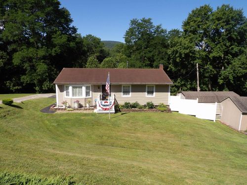 247 Pleasant Hts, West Rutland, VT, 05777-9597 | Card Image