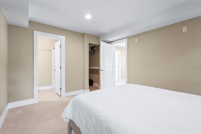 111 Faubel St, House other with 3 bedrooms, 3 bathrooms and null parking in Siesta Key FL | Image 80